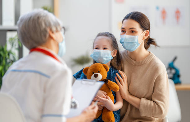 Paren and child at doctor